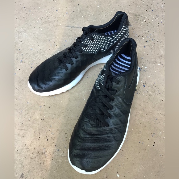 NIKE Roshe Tiempo VI QS SNEAKERS Black/Black/Metallic Gold/White - Picture 2 of 5